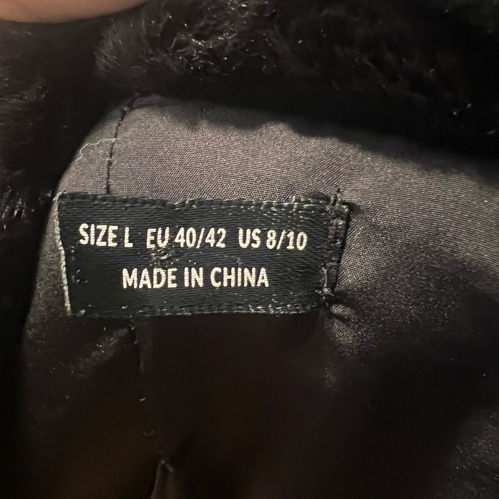 Faux fur coat - Picture 6 of 8